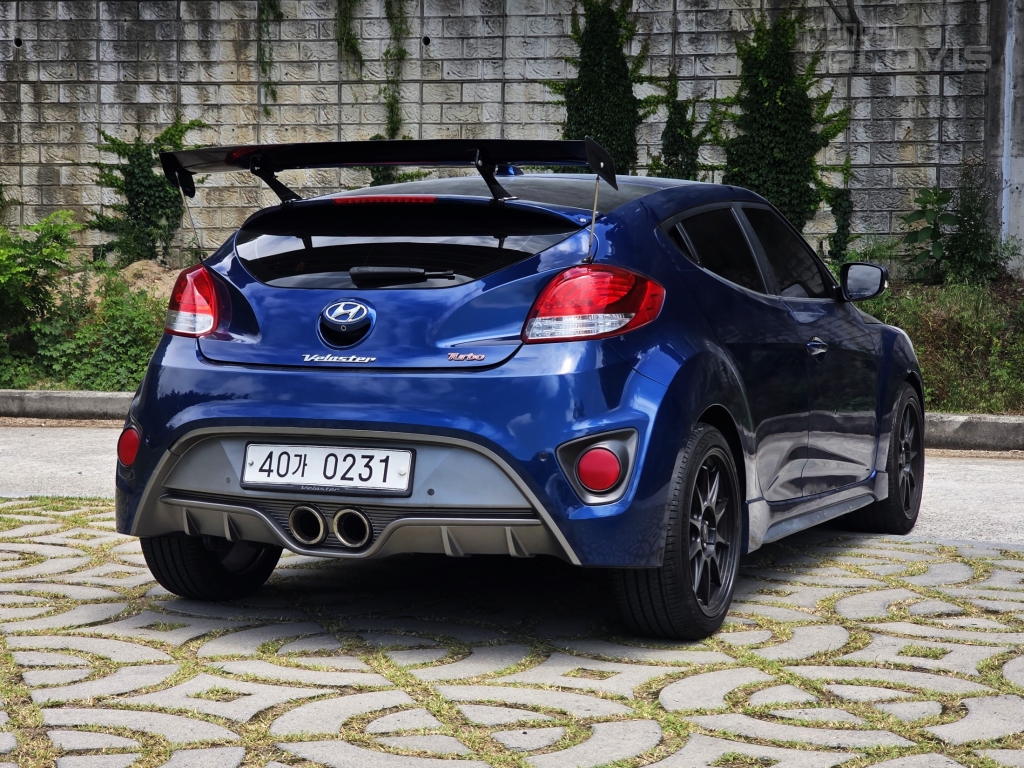 HYUNDAI The New Veloster 1.6 Turbo GDI