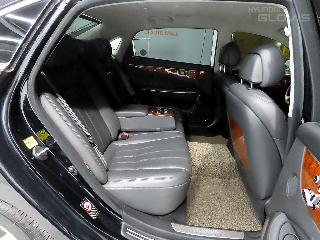 HYUNDAI Ecuus (New Model) VS500