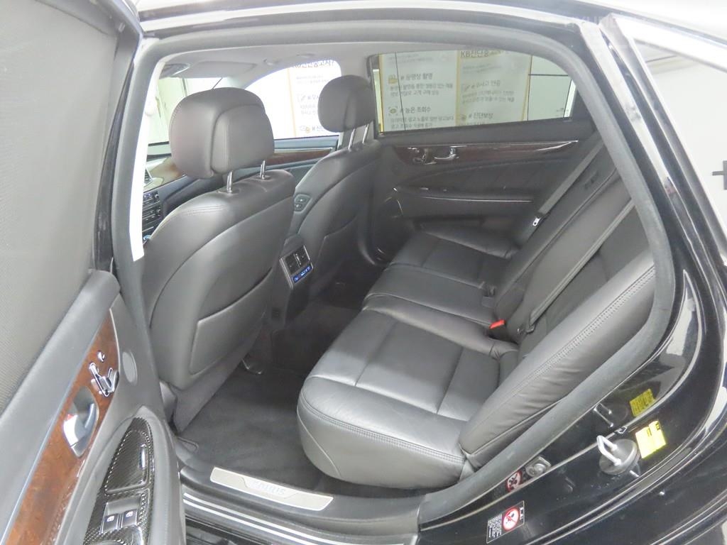 HYUNDAI Ecuus (New Model) VS380