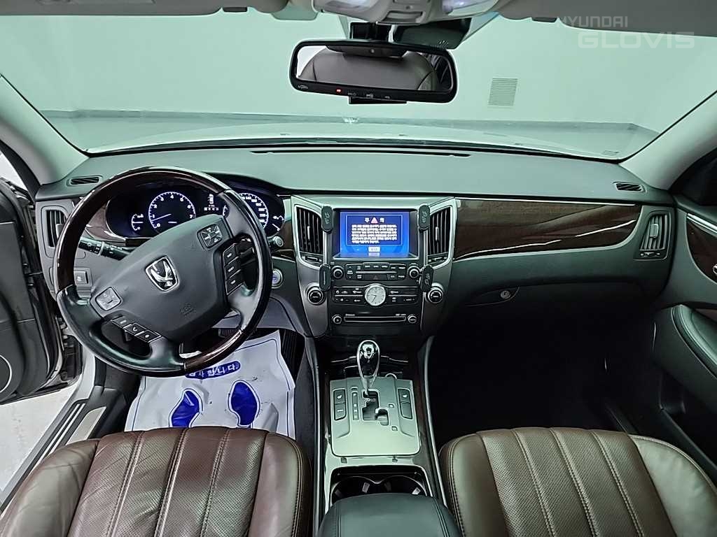 HYUNDAI Ecuus (New Model) VS380