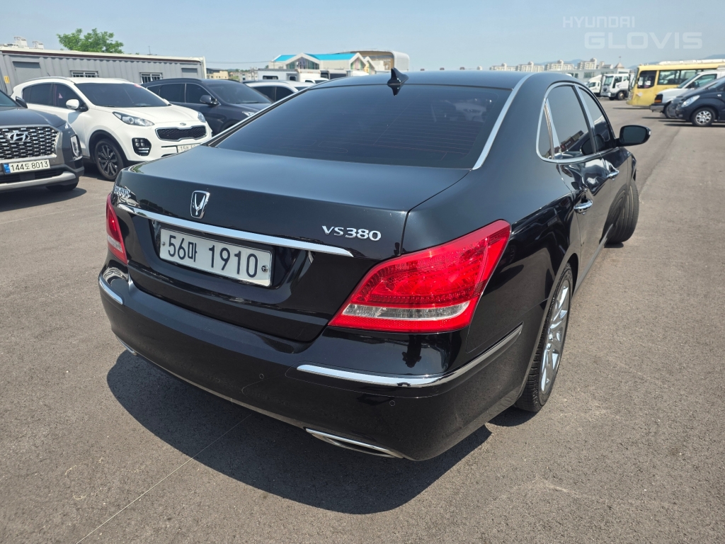 HYUNDAI Ecuus (New Model) VS380