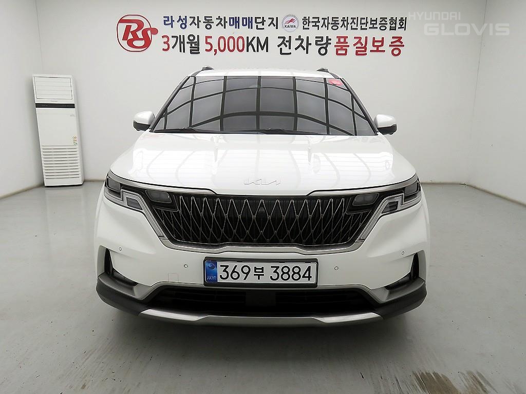 KIA New Carnival 9-Seater Diesel