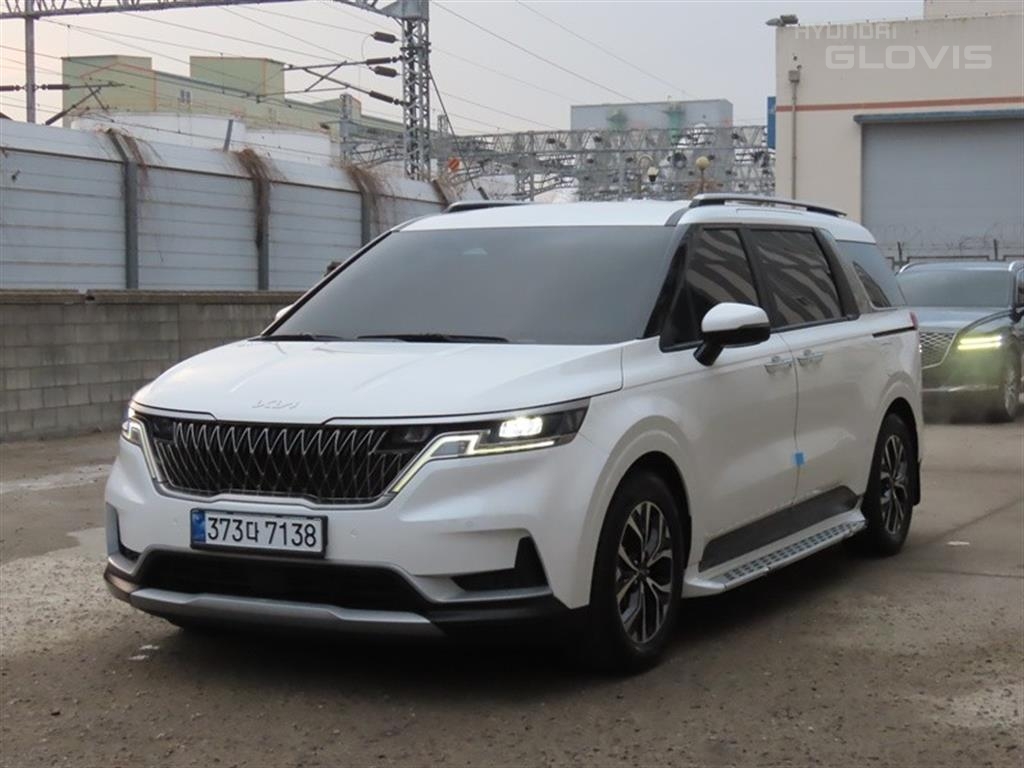 KIA New Carnival 9-Seater Diesel