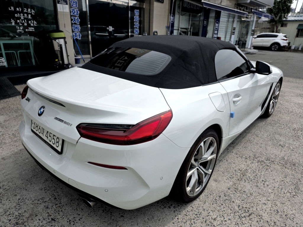 BMW Z4 (3rd Generation) 20i SDrive