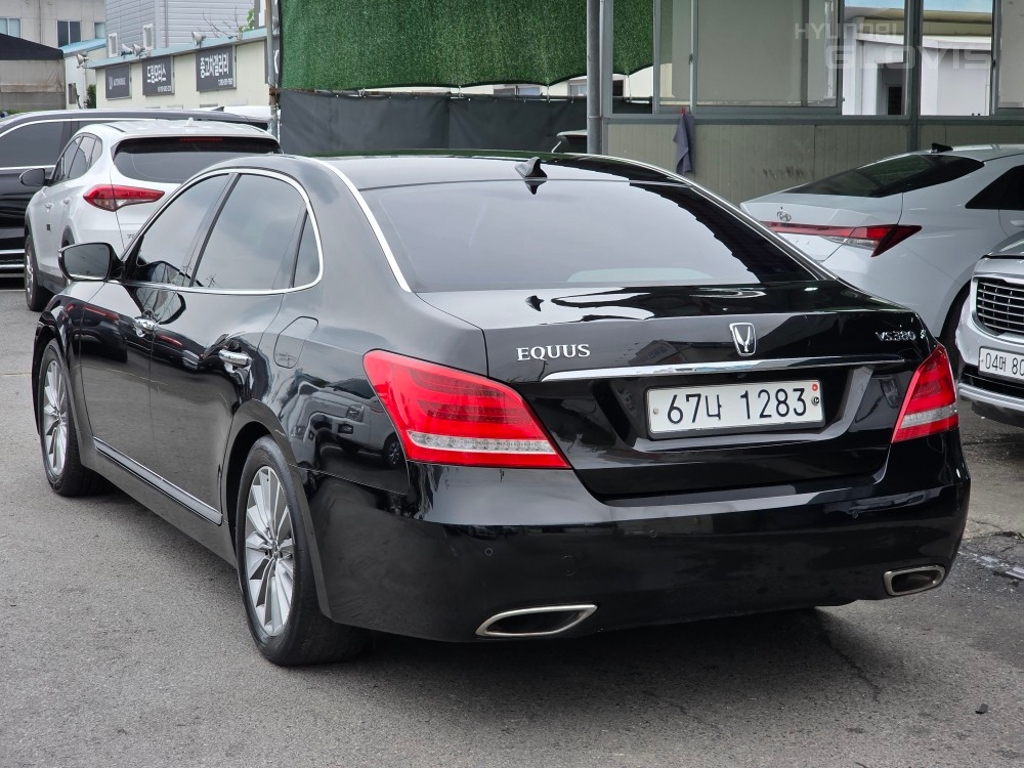 HYUNDAI Ecuus (New Model) VS380