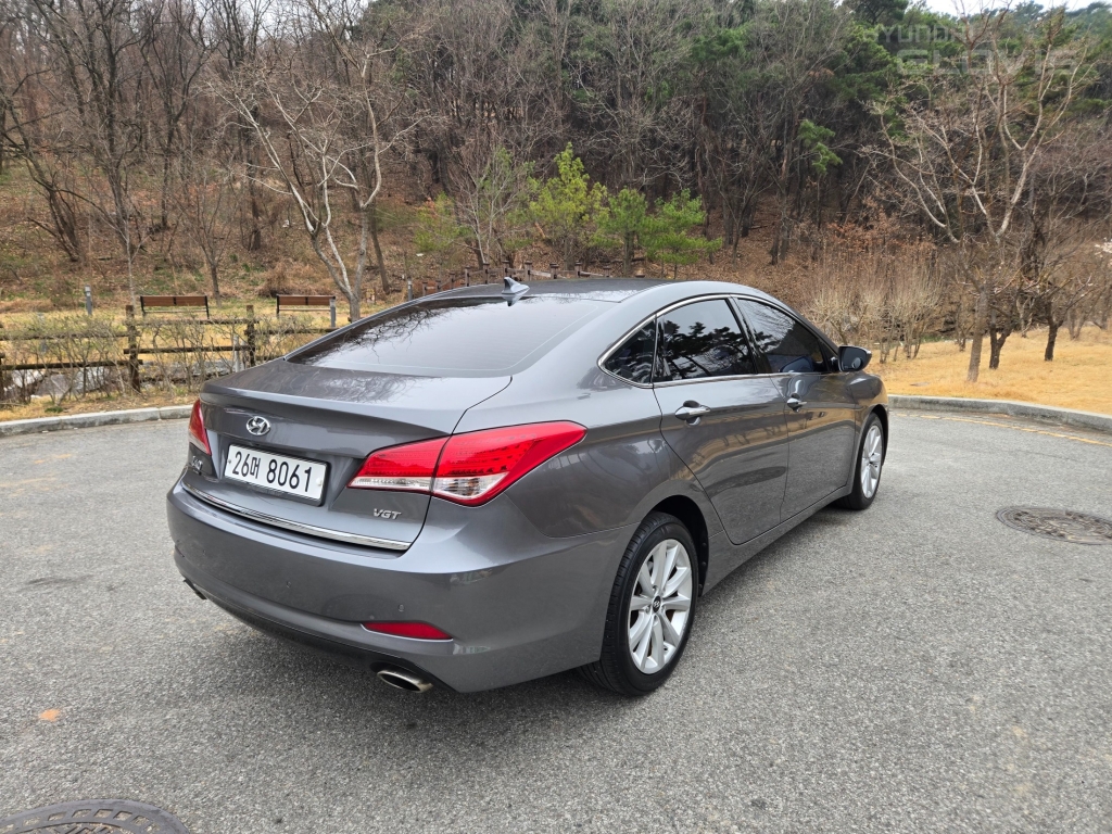 HYUNDAI I40 Saloon 1.7 VGT