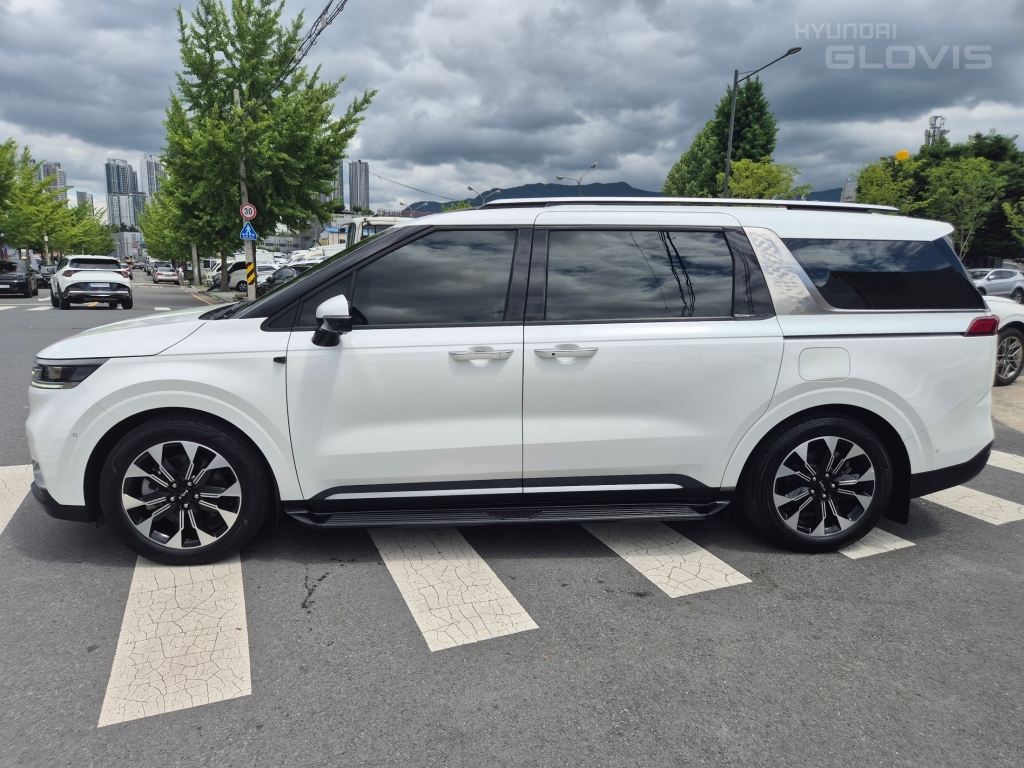 KIA New Carnival Limousine 7-Seater Diesel