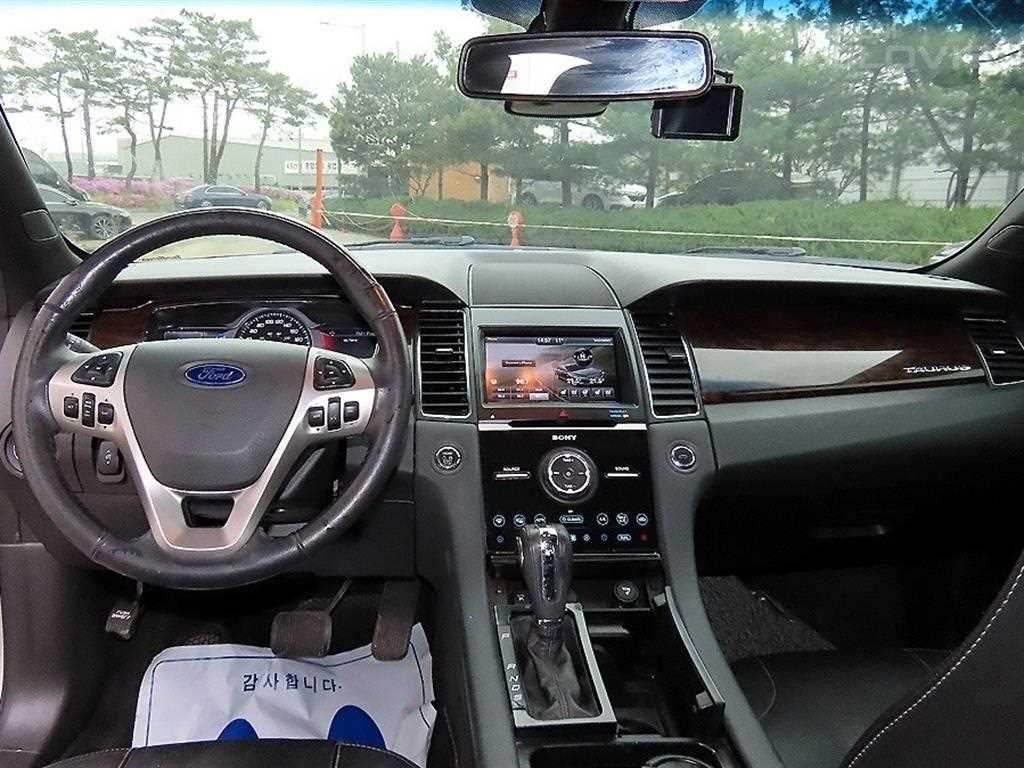FORD Taurus (6th Generation) 2.0 Ecoboost