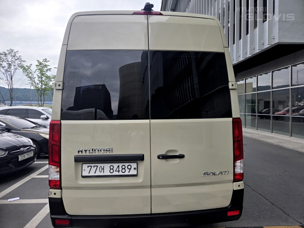 HYUNDAI Solati 15-Seater