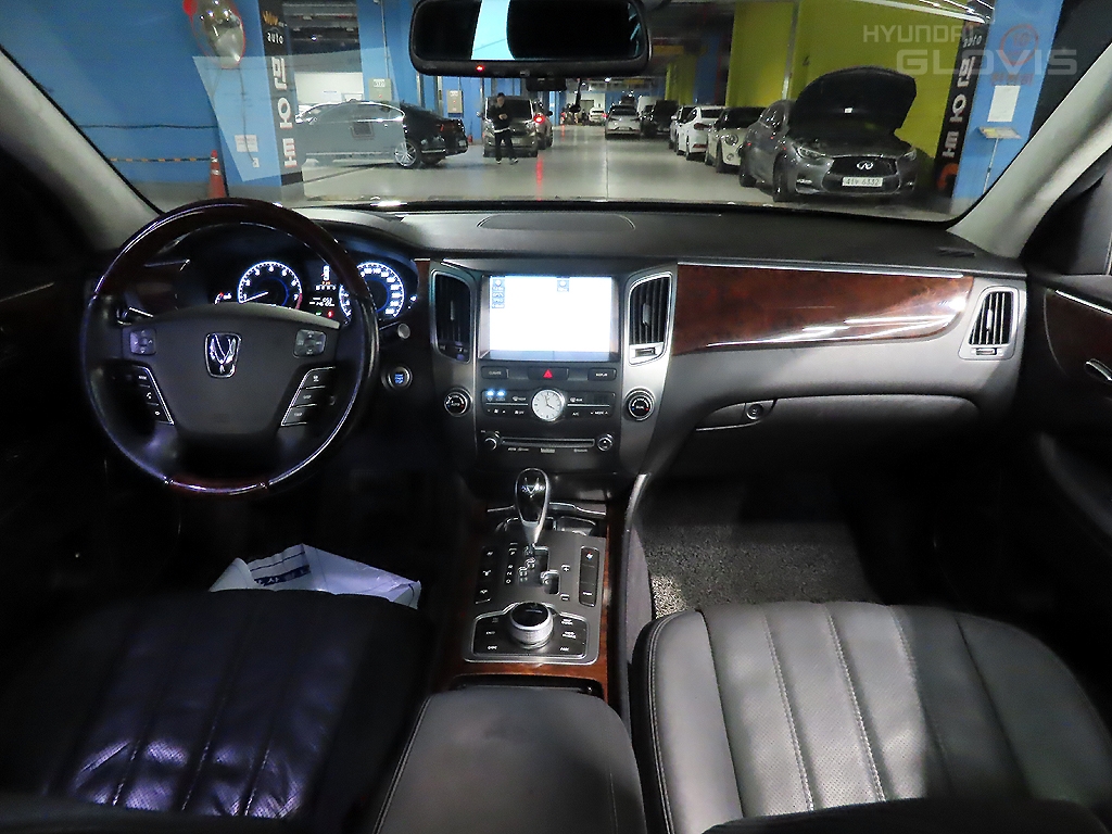 HYUNDAI Ecuus (New Model) VS380