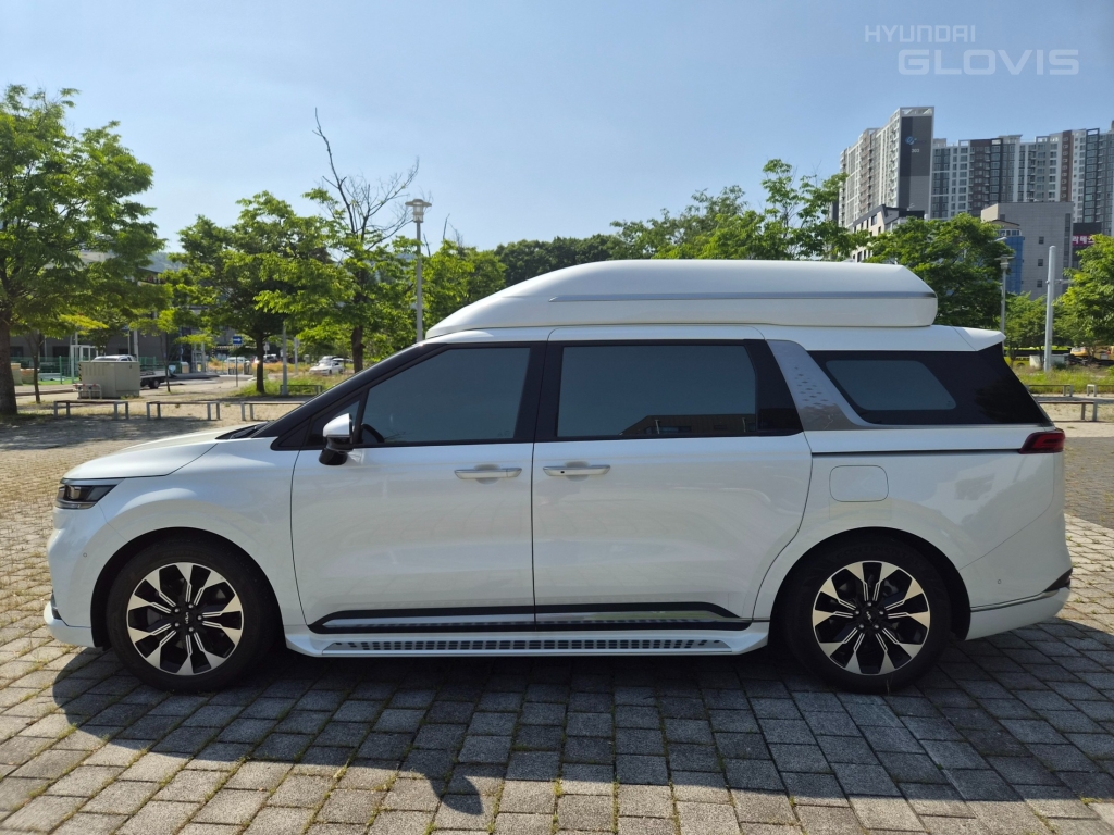 KIA New Carnival Hi-Limousine 7-Seater Diesel