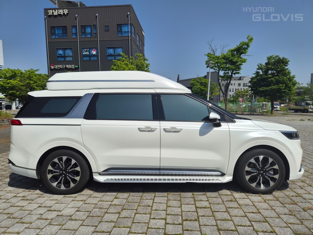 KIA New Carnival Hi-Limousine 7-Seater Diesel
