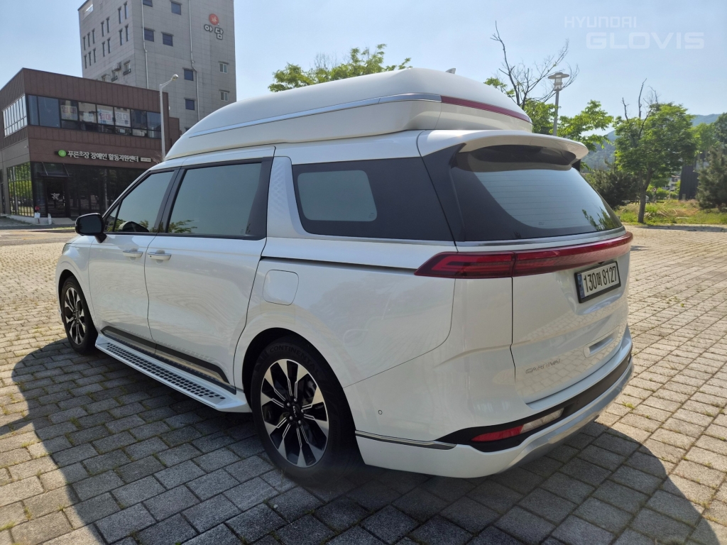 KIA New Carnival Hi-Limousine 7-Seater Diesel