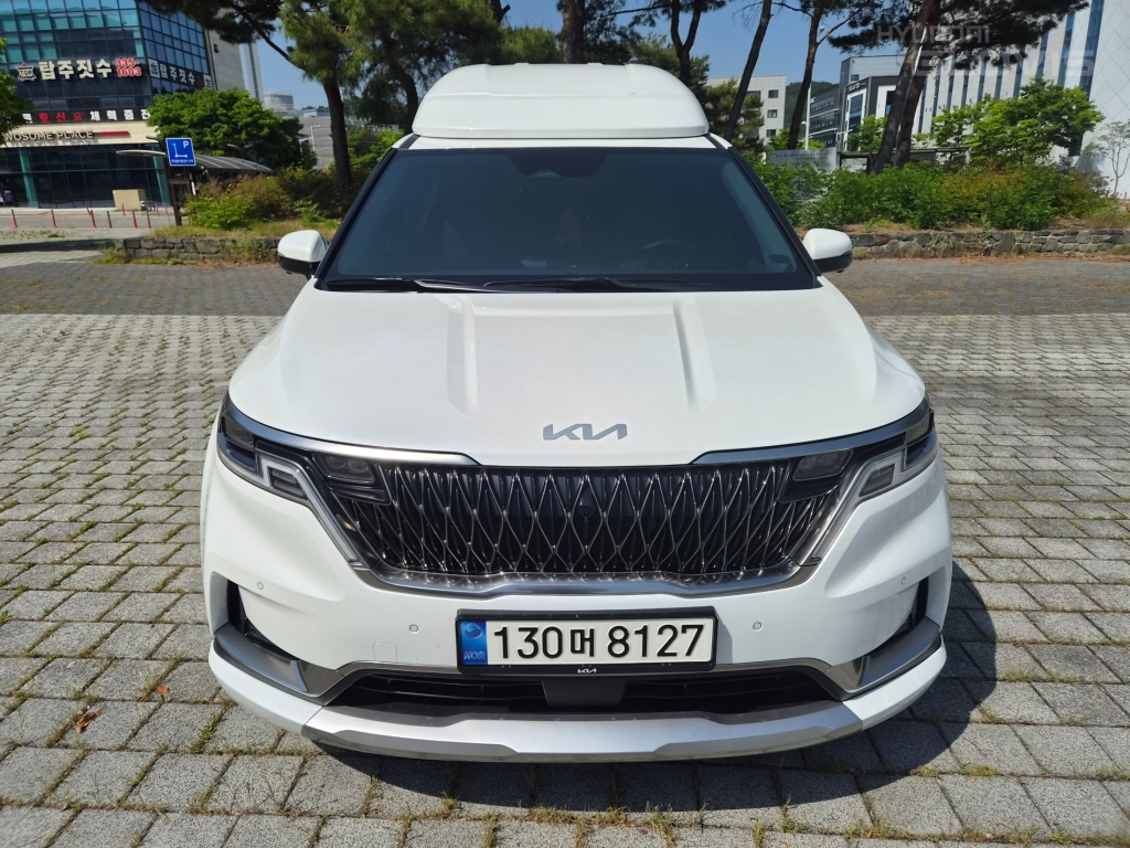 KIA New Carnival Hi-Limousine 7-Seater Diesel