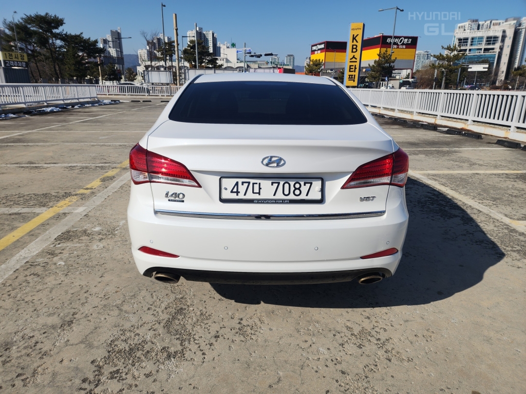 HYUNDAI I40 Saloon 1.7 VGT
