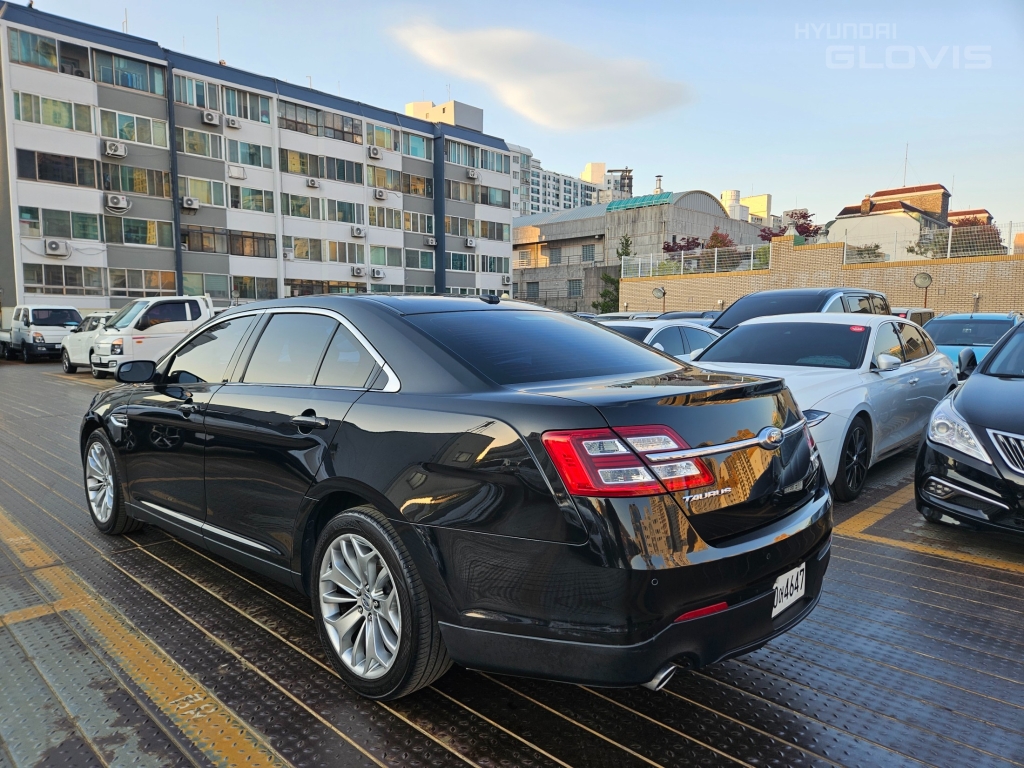 FORD Taurus (6th Generation) 3.5