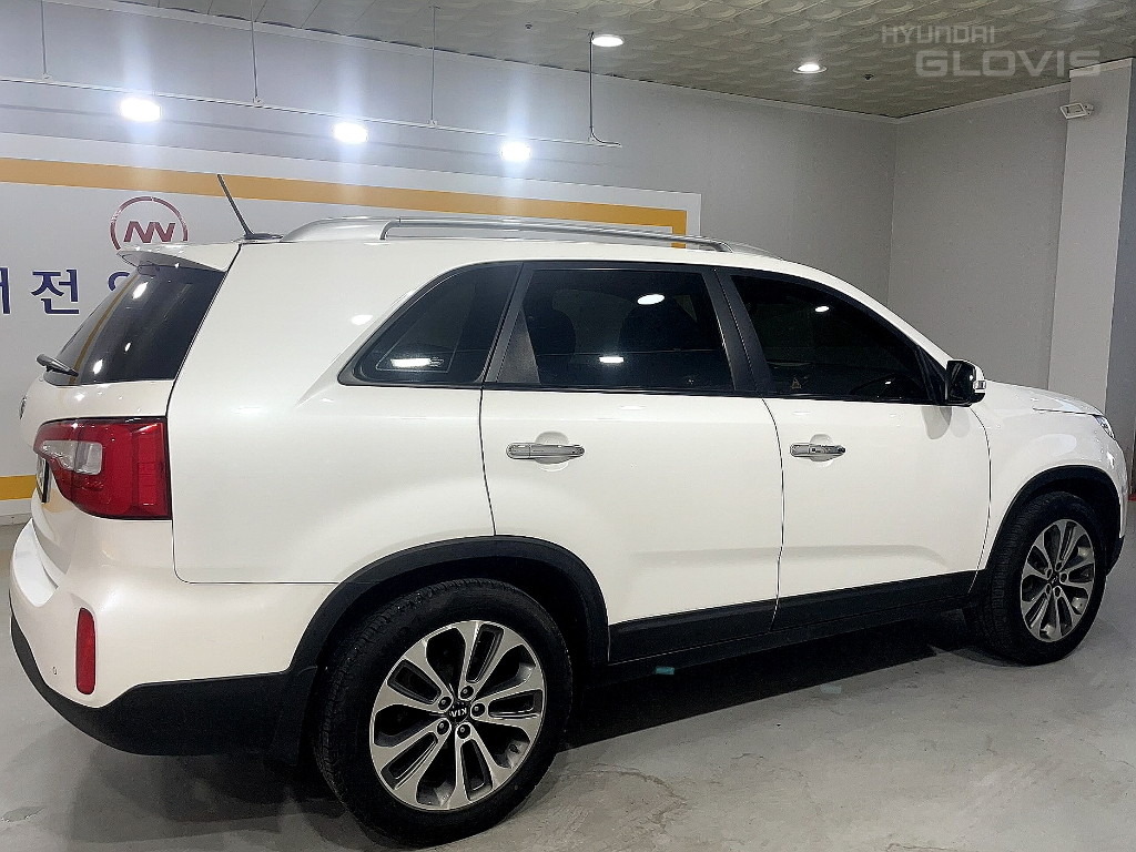 KIA New Sorento R R2.0 2WD
