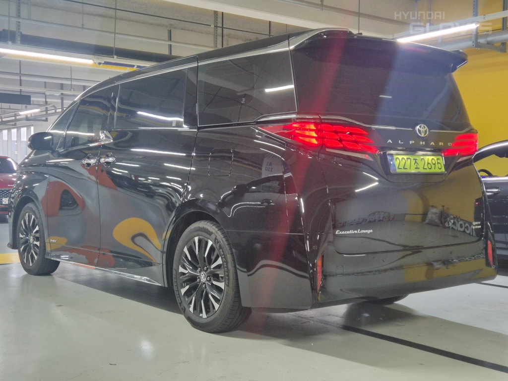 TOYOTA Alphard (4th Generation) 2.5 HEV AWD