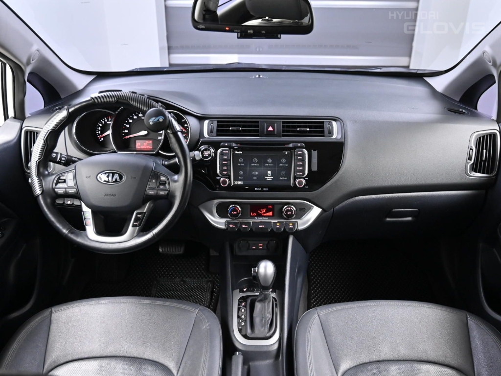 KIA The New Pride 4Door 1.6 GDI