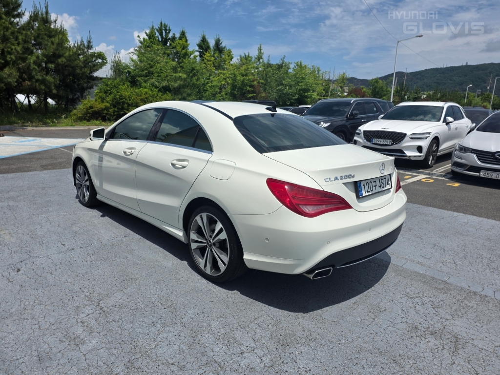 BENZ CLA-Class CLA200 D