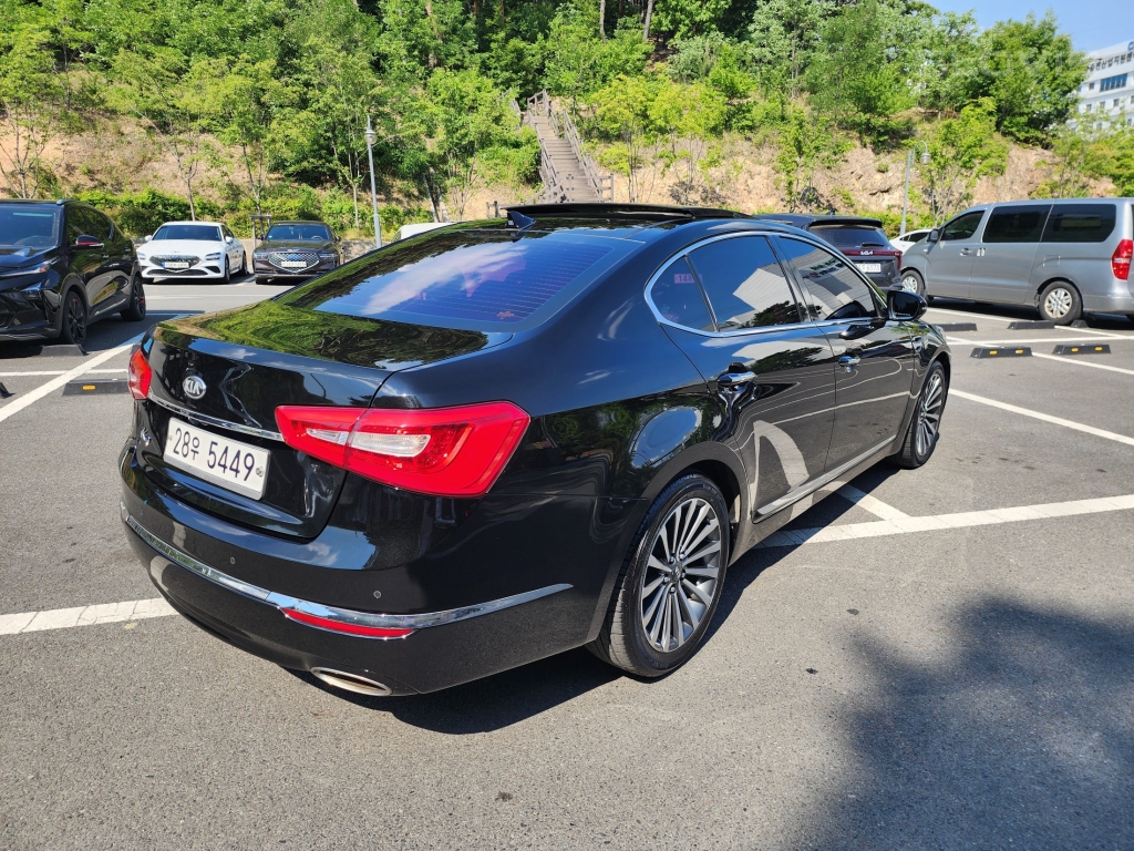 KIA The New K7 2.4 GDI