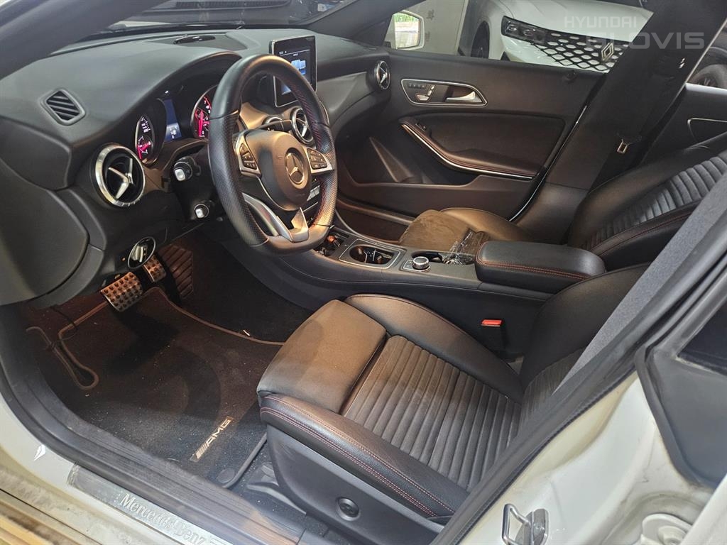 BENZ CLA-Class CLA 220