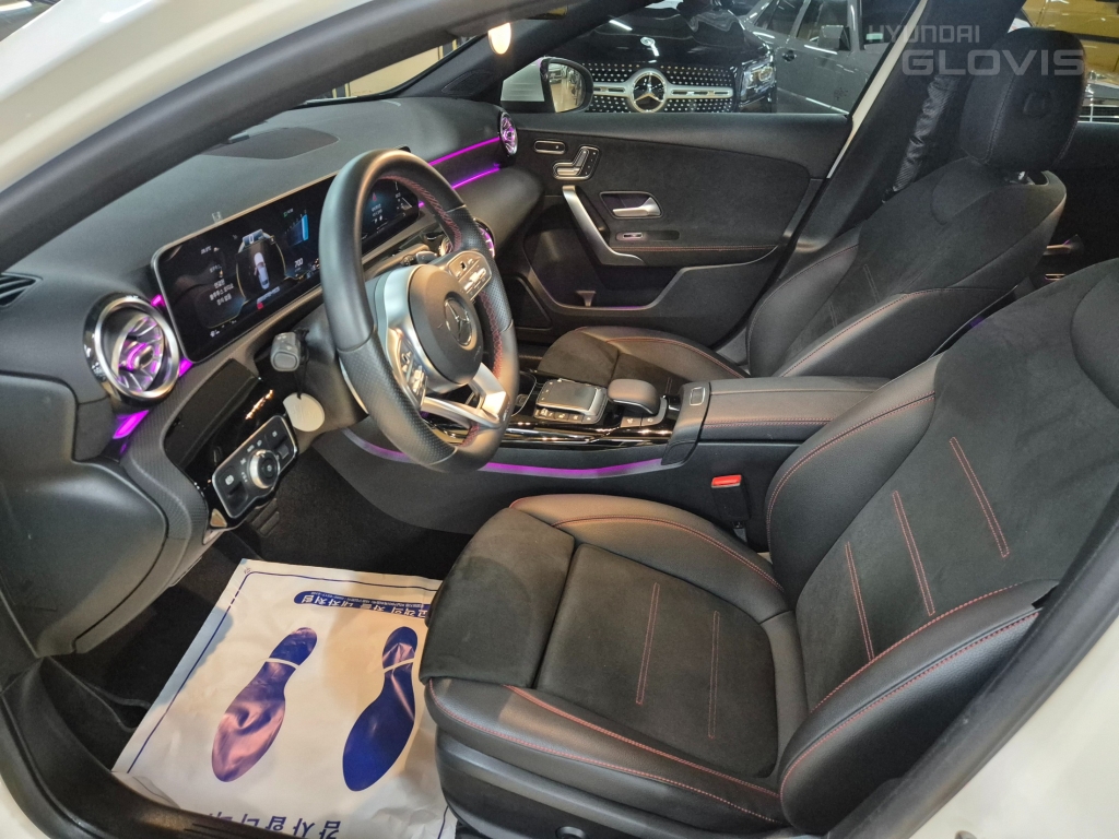 BENZ A-Class (4th Generation) A35 AMG 4matic