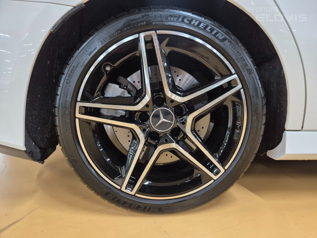 BENZ A-Class (4th Generation) A35 AMG 4matic