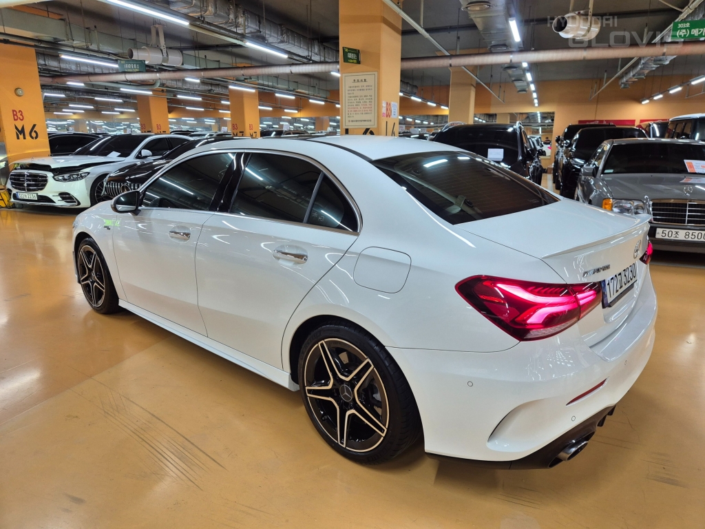 BENZ A-Class (4th Generation) A35 AMG 4matic