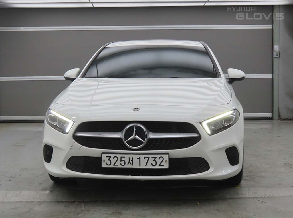 BENZ A-Class (4th Generation) A220