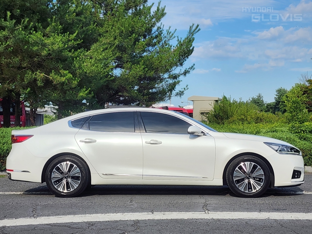 KIA All New K7 Hybrid Noblesse