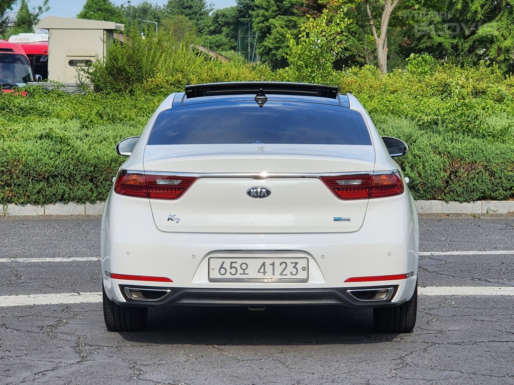 KIA All New K7 Hybrid Noblesse