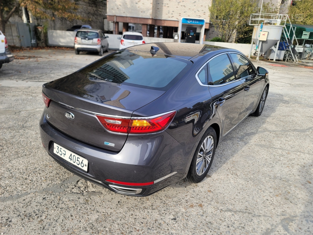 KIA All New K7 Hybrid Noblesse