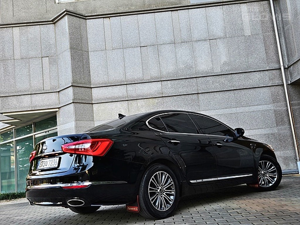 KIA The New K7 2.4 GDI