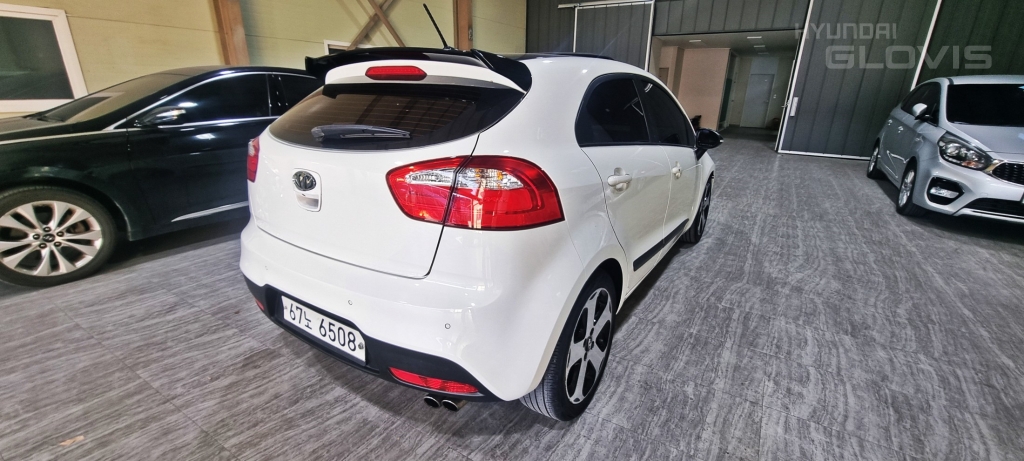 KIA All New Pride 5Door 1.6 GDI