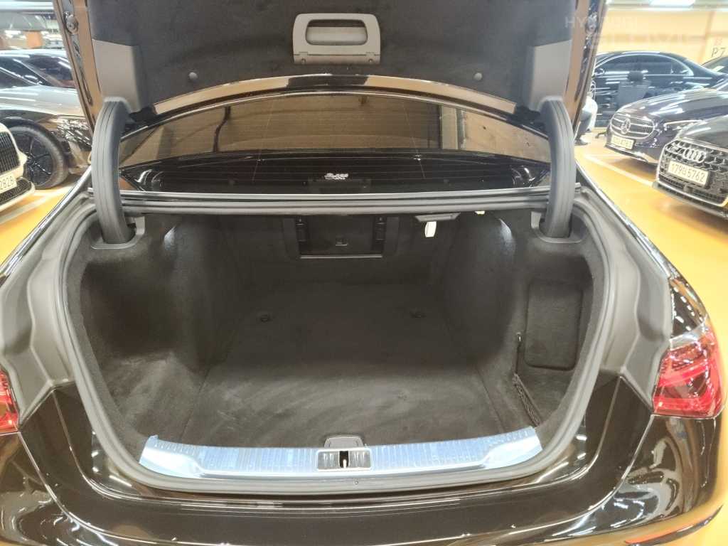 BENZ S-Class (7th Generation) S400d 4matic