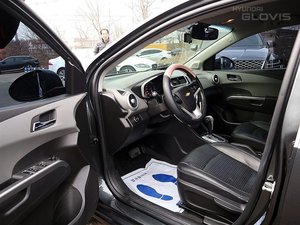 CHEVROLET(DAEWOO) The New Aveo 4Door 1.4