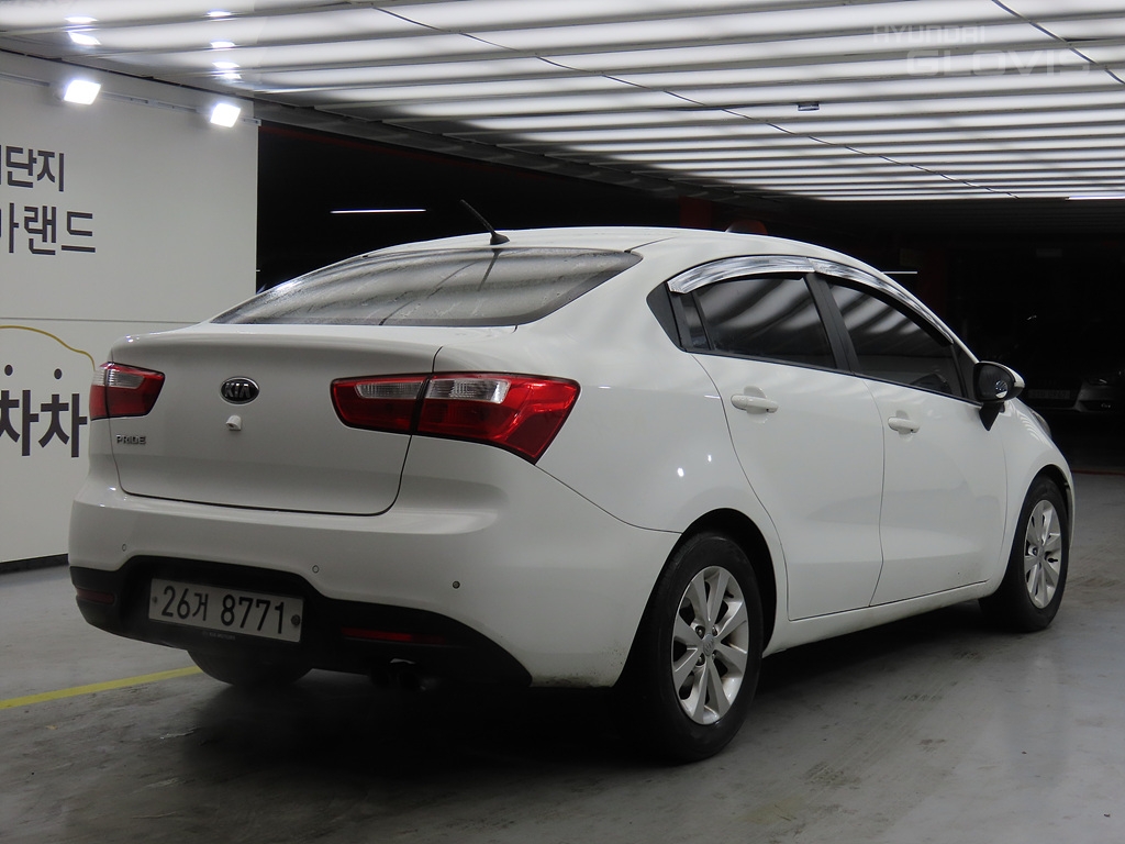 KIA All New Pride 4Door 1.6 GDI