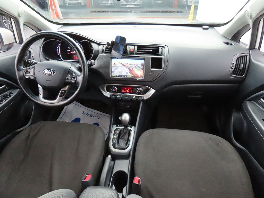KIA All New Pride 4Door 1.6 GDI