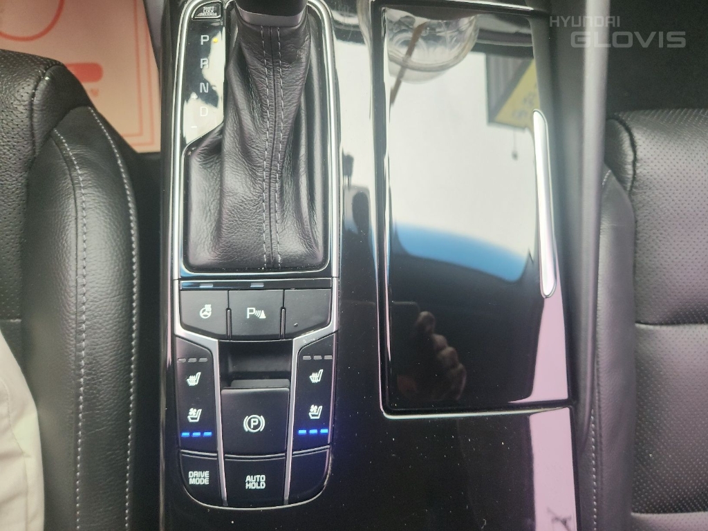 KIA All New K7 Hybrid Noblesse