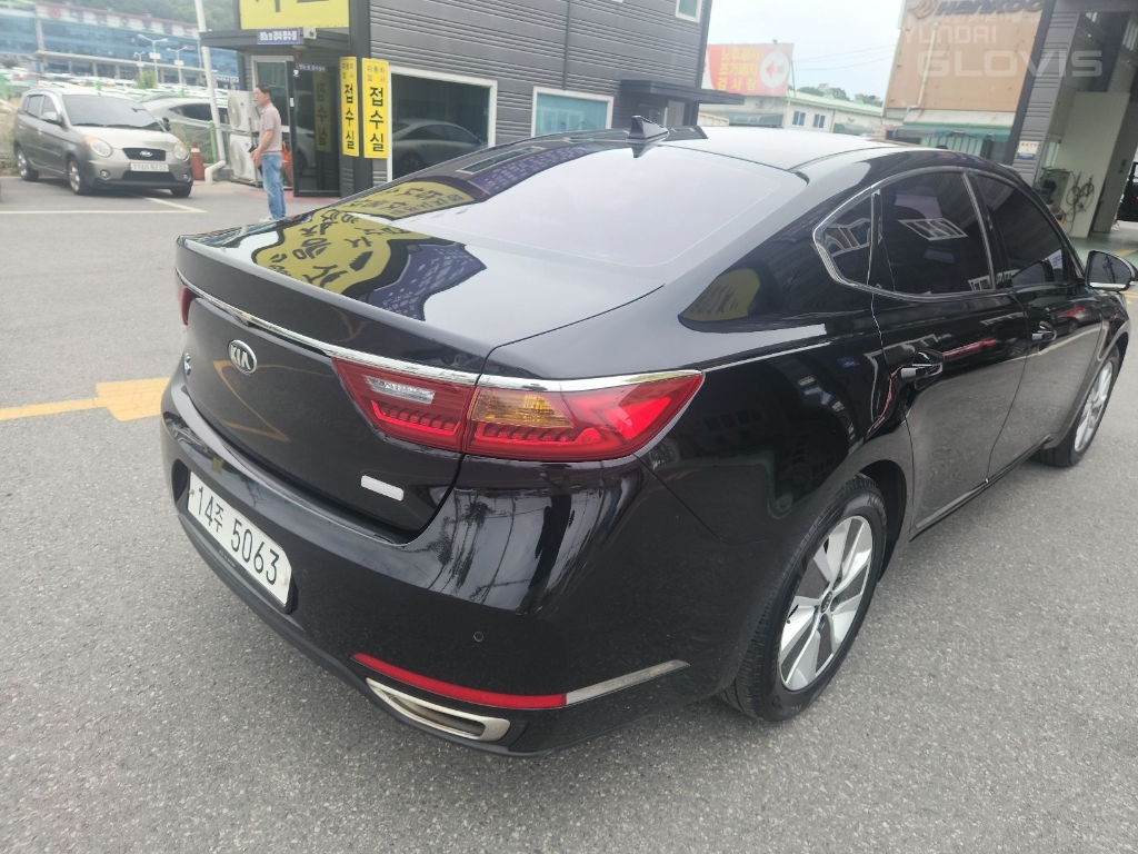 KIA All New K7 Hybrid Noblesse
