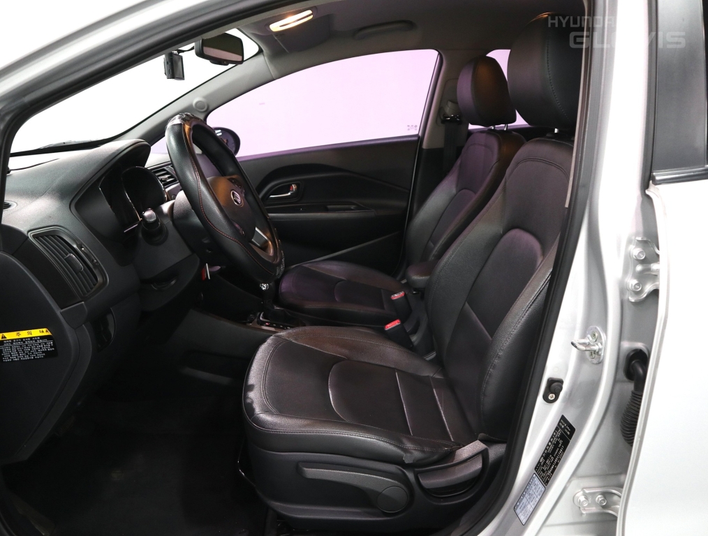 KIA All New Pride 4Door 1.4 MPI