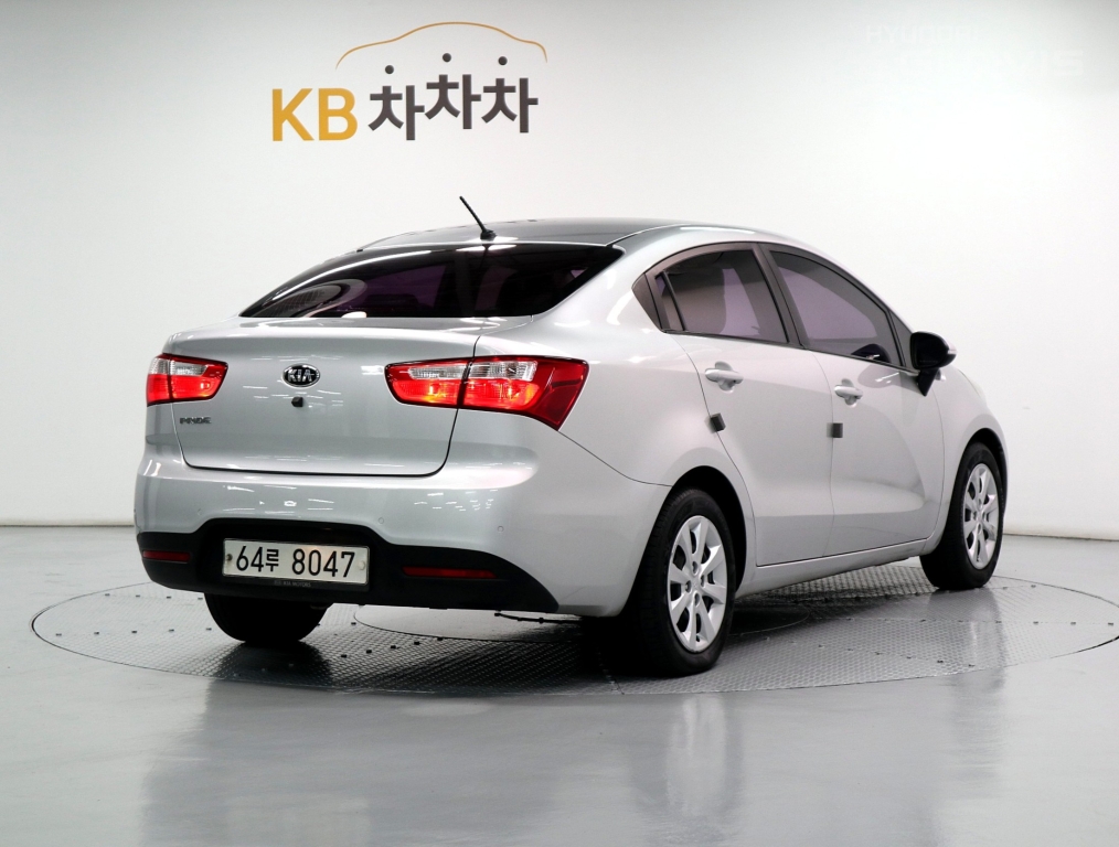 KIA All New Pride 4Door 1.4 MPI