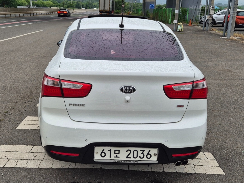 KIA All New Pride 4Door 1.6 GDI