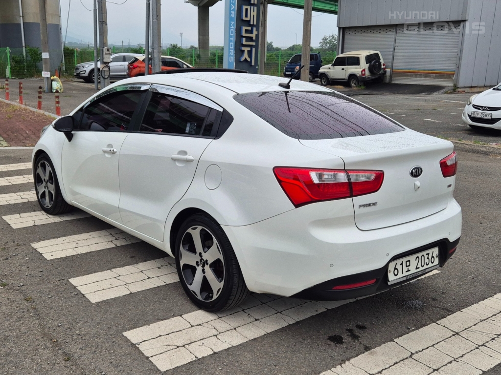 KIA All New Pride 4Door 1.6 GDI