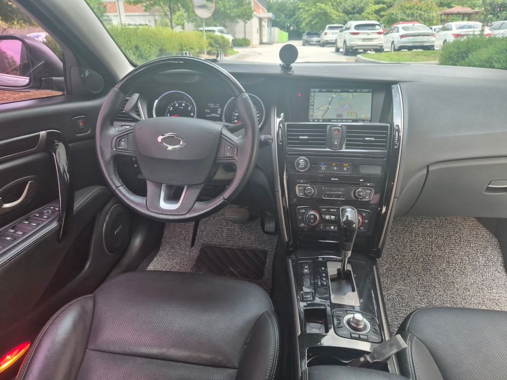 RENAULT(SAMSUNG) New SM7 Nova 2.5 RE