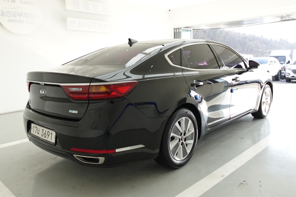 KIA All New K7 Hybrid Noblesse