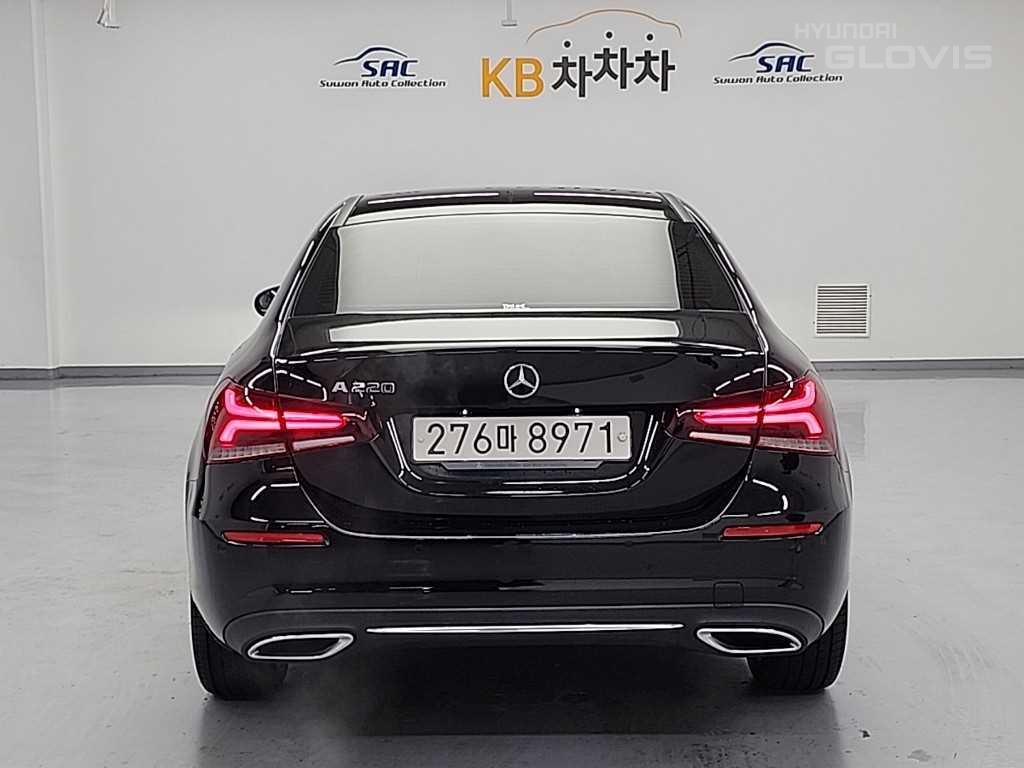 BENZ A-Class (4th Generation) A220 Sedan