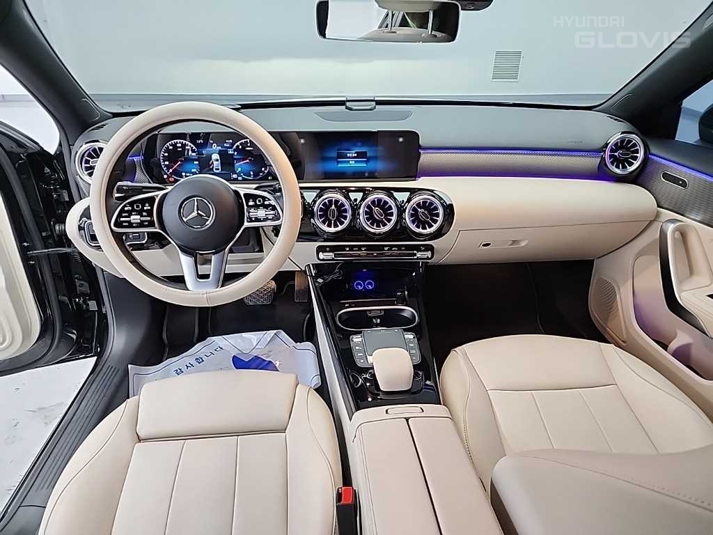 BENZ A-Class (4th Generation) A220 Sedan