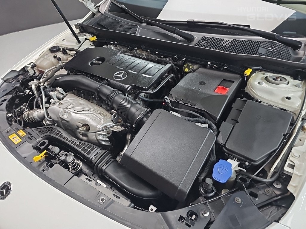 BENZ A-Class (4th Generation) A220 Sedan